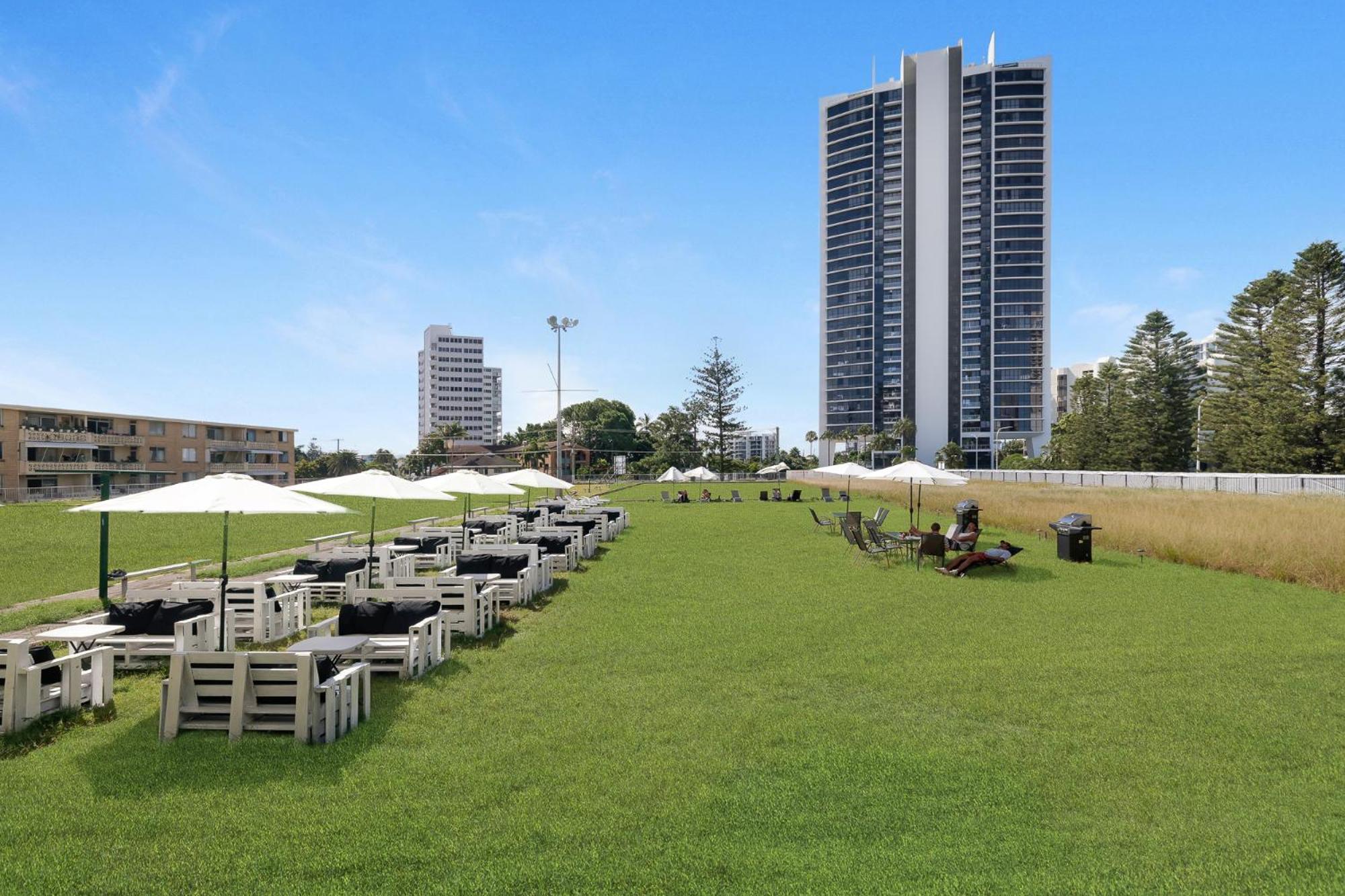 Tequila Sunrise Podstel Hostel Gold Coast Luaran gambar